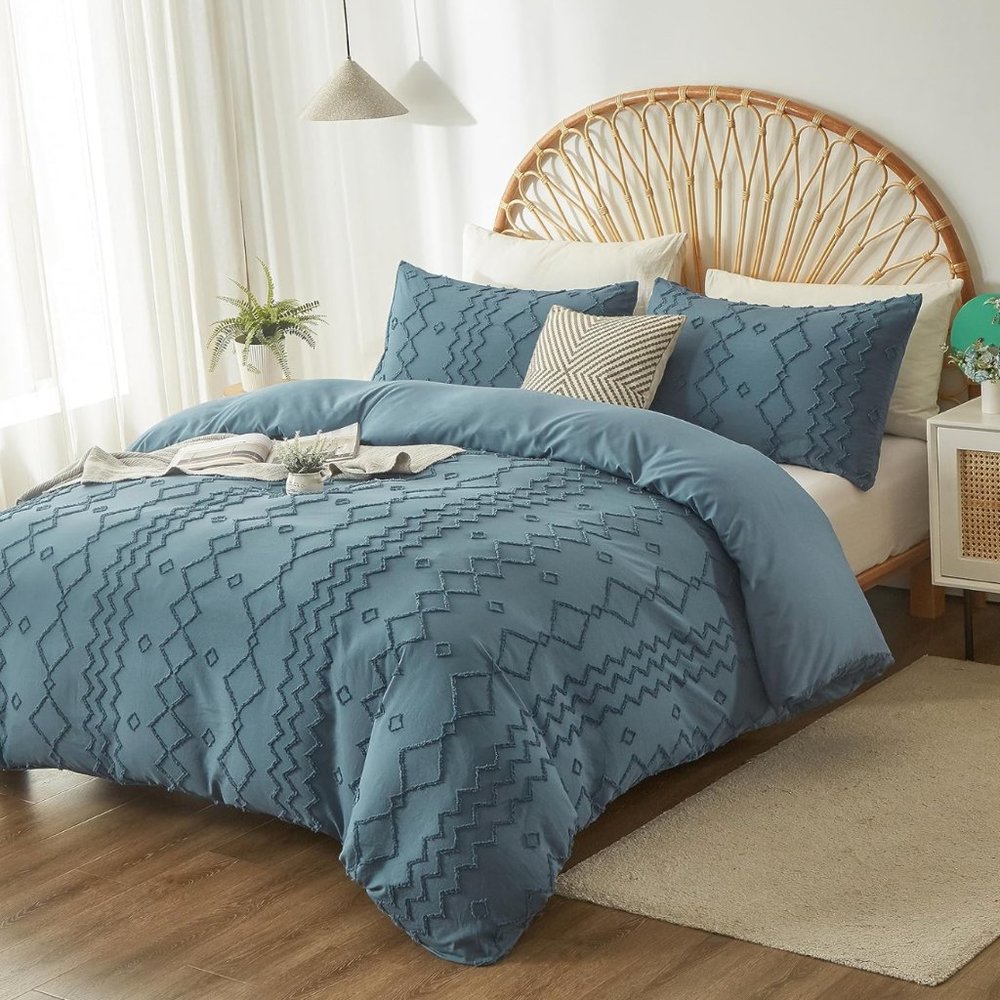 Boho Terracotta Queen Duvet Cover Set: Soft Floral Bedding with Botanical Design